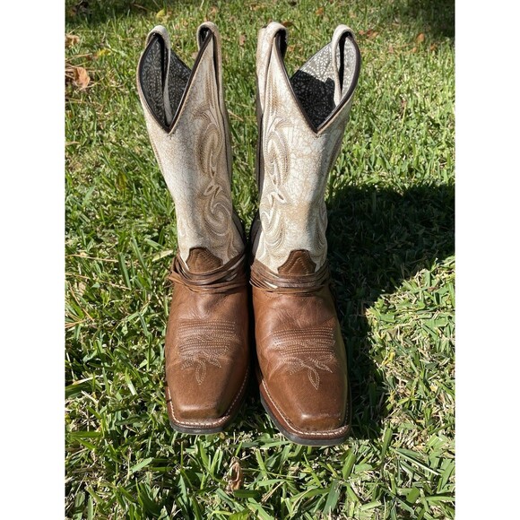 Laredo Women’s Myra Ankle Fringe Western Boots Leather Square Toe Size 9 - Picture 5 of 11